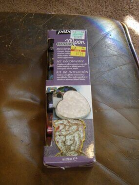 Pebeo Fantasy Moon Opaque Textured Pearl Finish Paint Set 6 20 ml Bottles